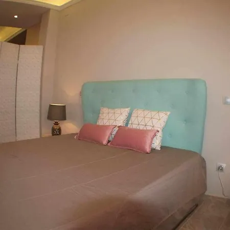Apartamento Con Terraza Centrico Moderno Nuevo Madrid Exterior photo